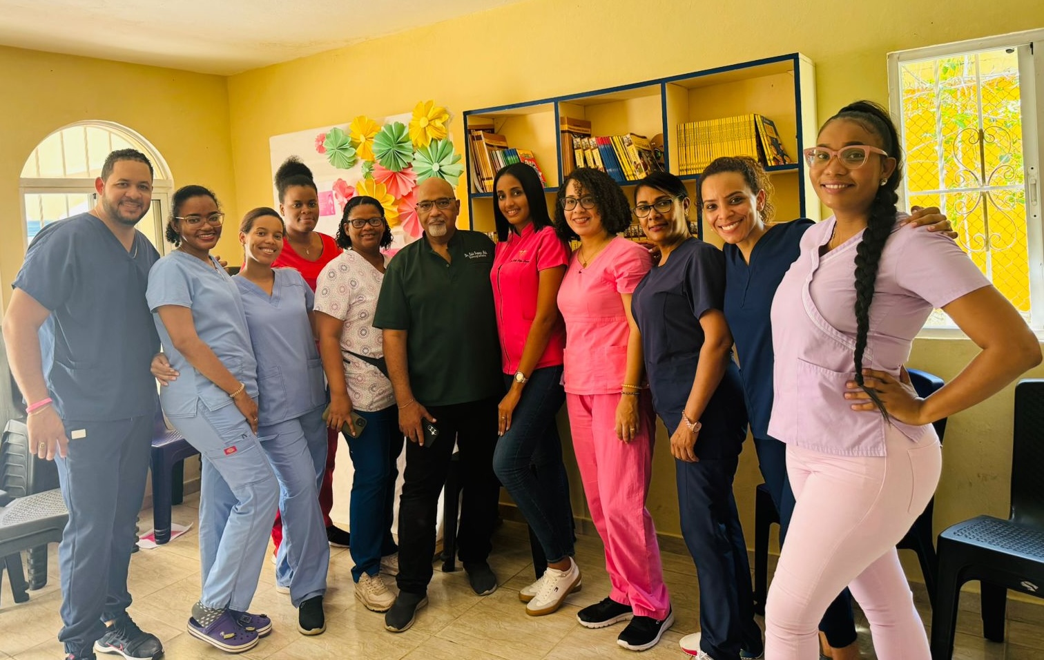 Operativo gratuito de detección de cáncer de mama llega a comunidades vulnerables
